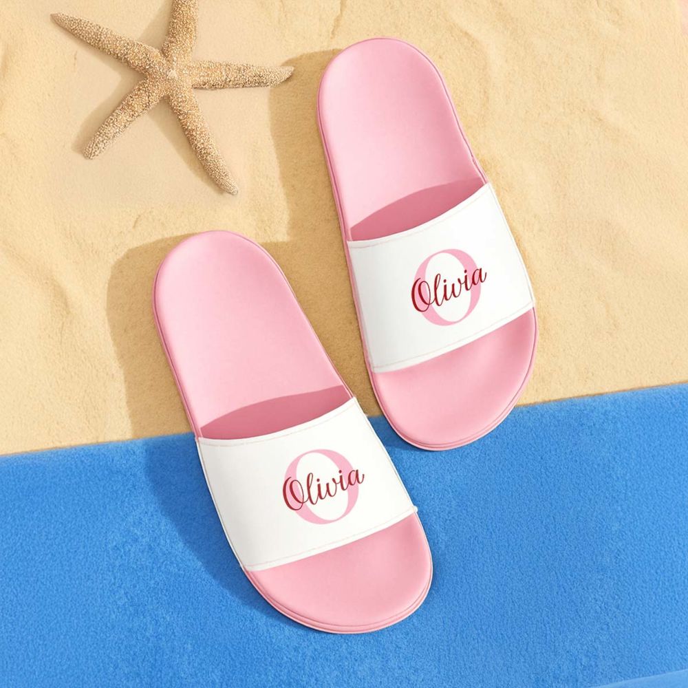 Personalisierbare Badelatschen mit Monogramm